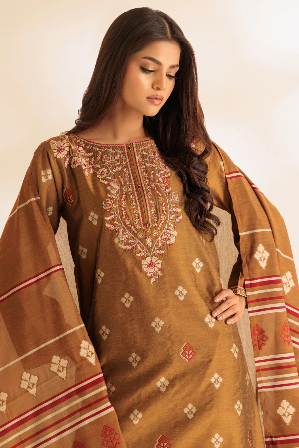 BROWN-JACQUARD-3 PIECE (SS6243P05) BIN 54 R26