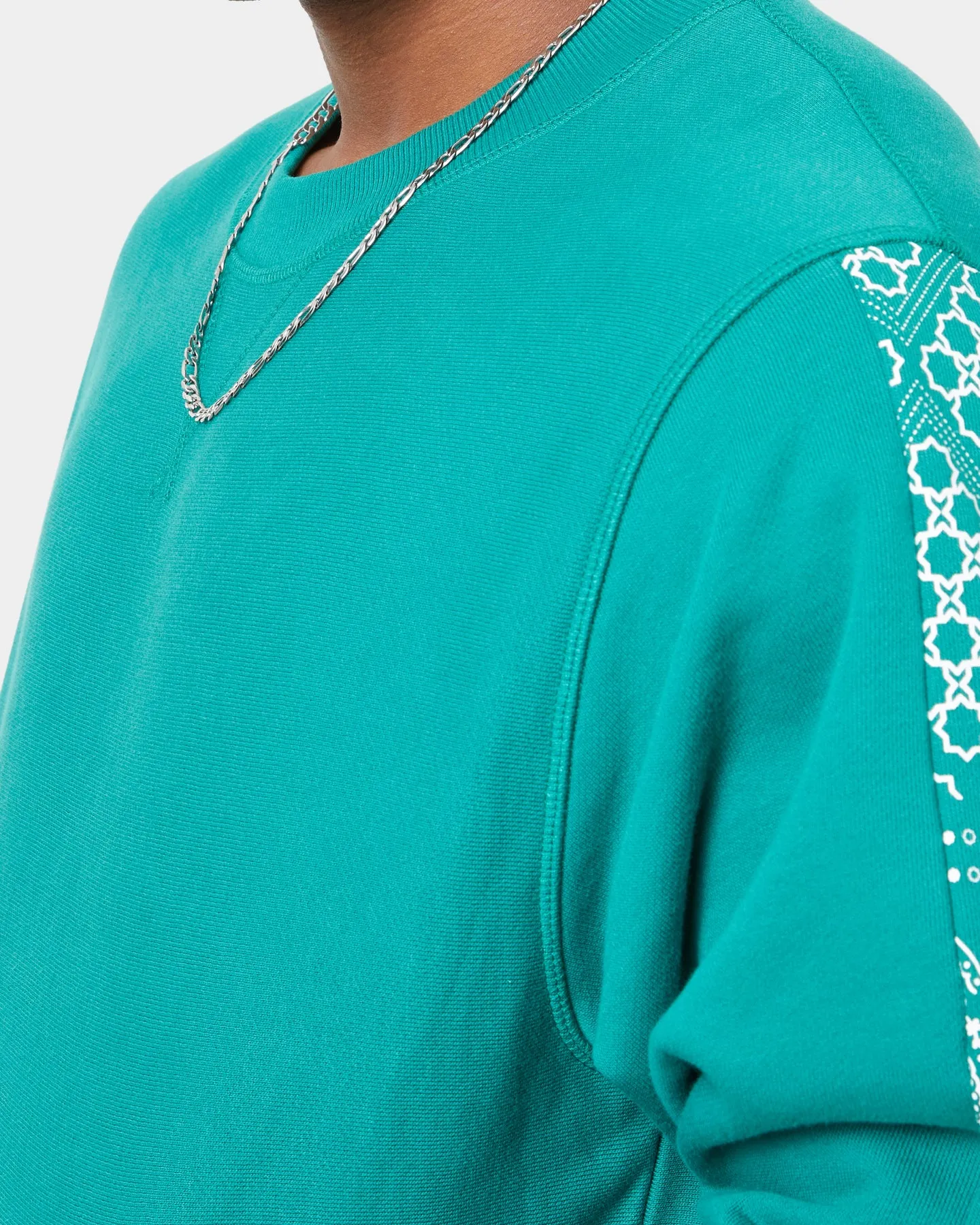 Carre Bandana Ultra Pocket Crewneck Deep Teal