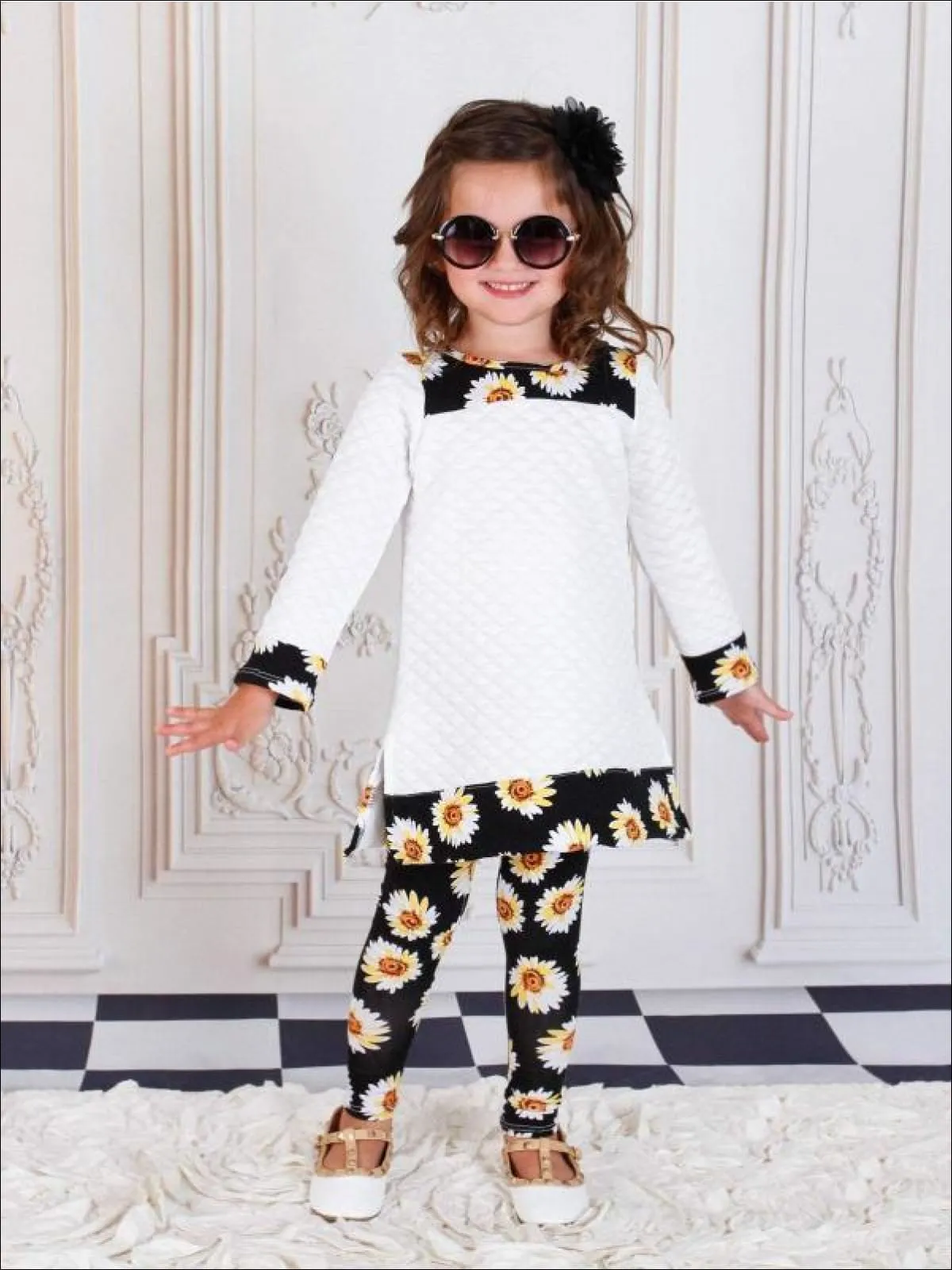 Girls White And Black Daisy Print Long Sleeve Side Slit Cuffed Tunic And Matching Legging Set