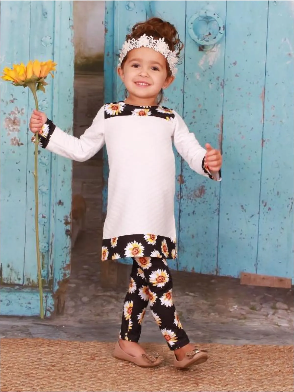 Girls White And Black Daisy Print Long Sleeve Side Slit Cuffed Tunic And Matching Legging Set