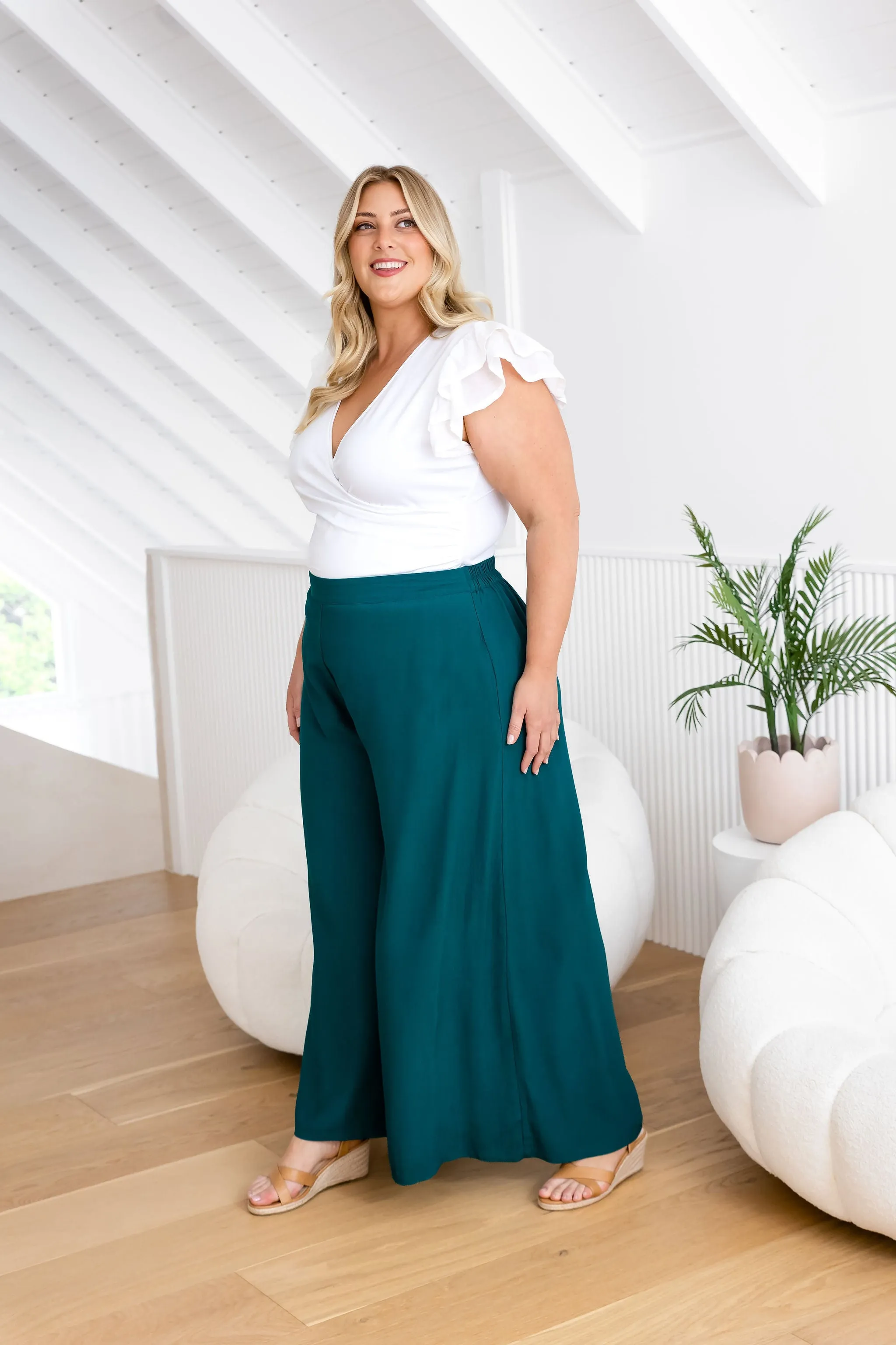 Larsa Pants in Forest Green