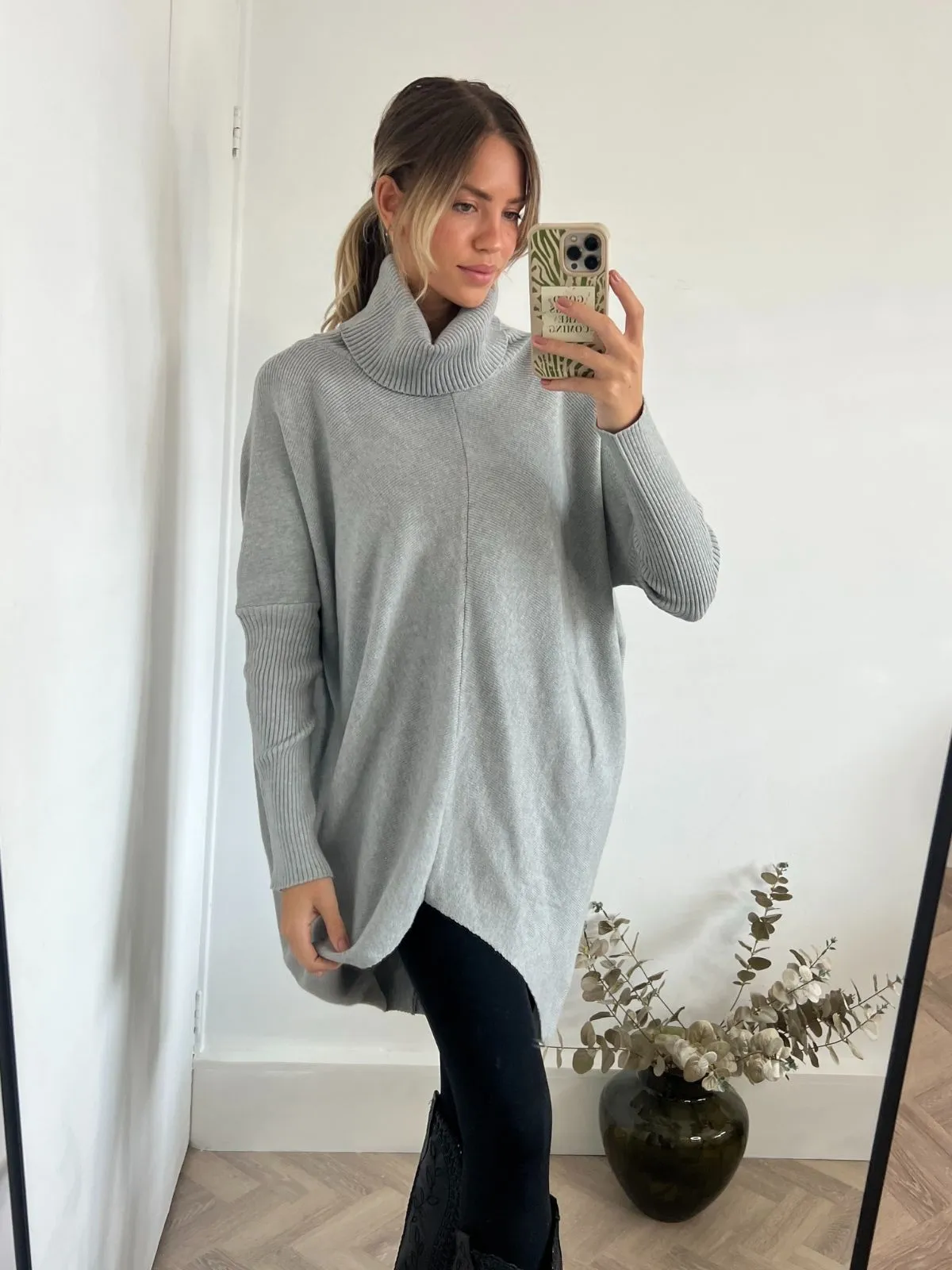 Longer Length Hope Knitted Jumper / Grey