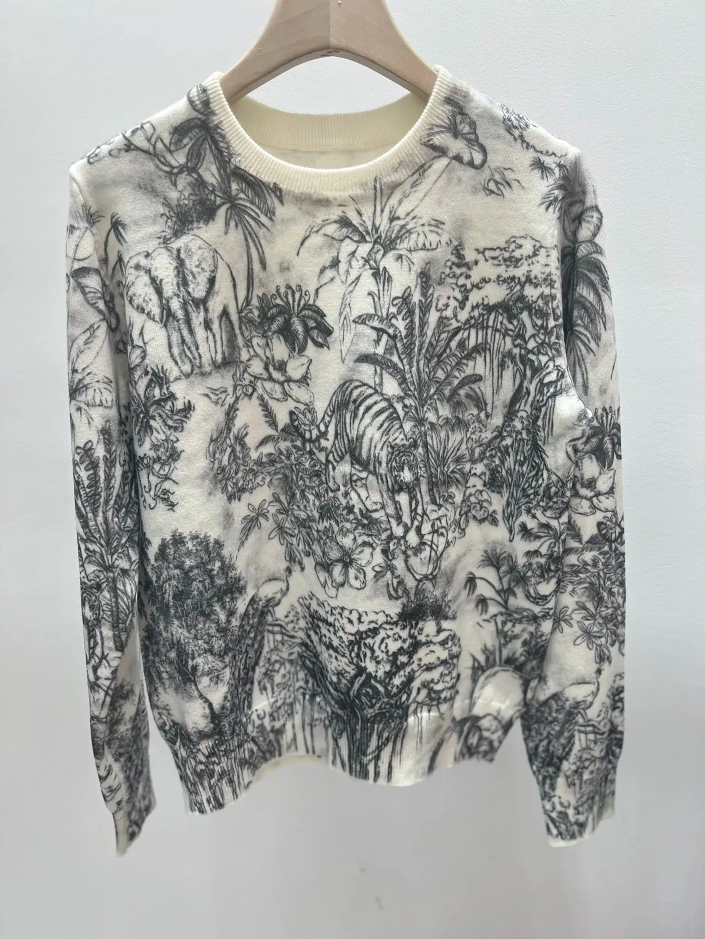 Luxury Designer Sweater Women Animal Floral Pattern Printing Pullover Sweater Classic Crew Neck Knit Tops High Quality C-069