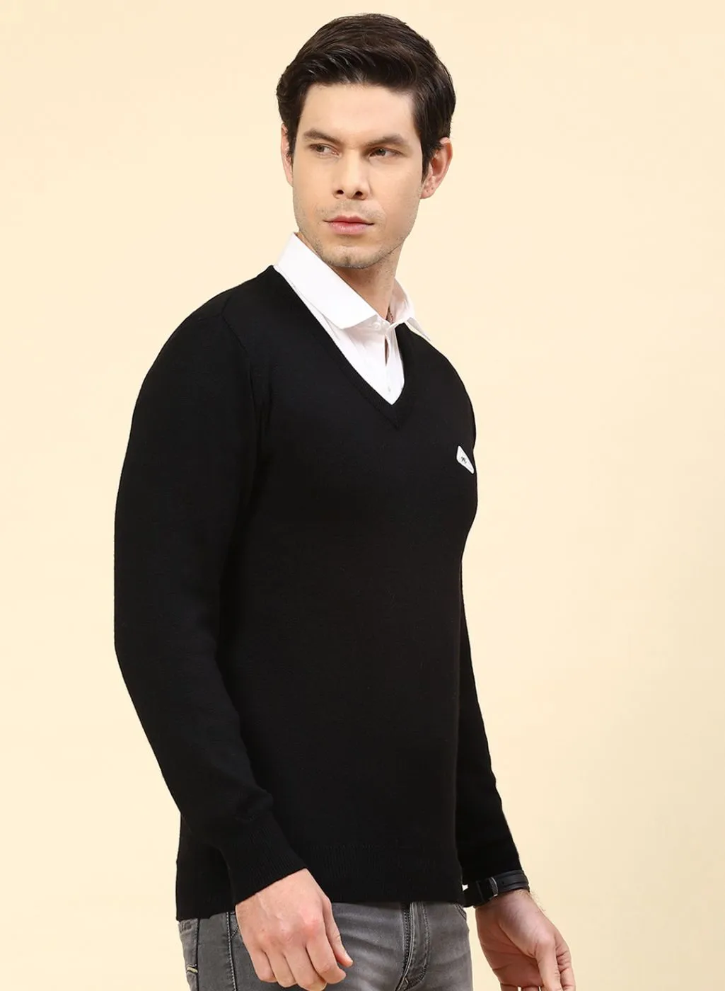 Men Black Solid Pure wool Pullover