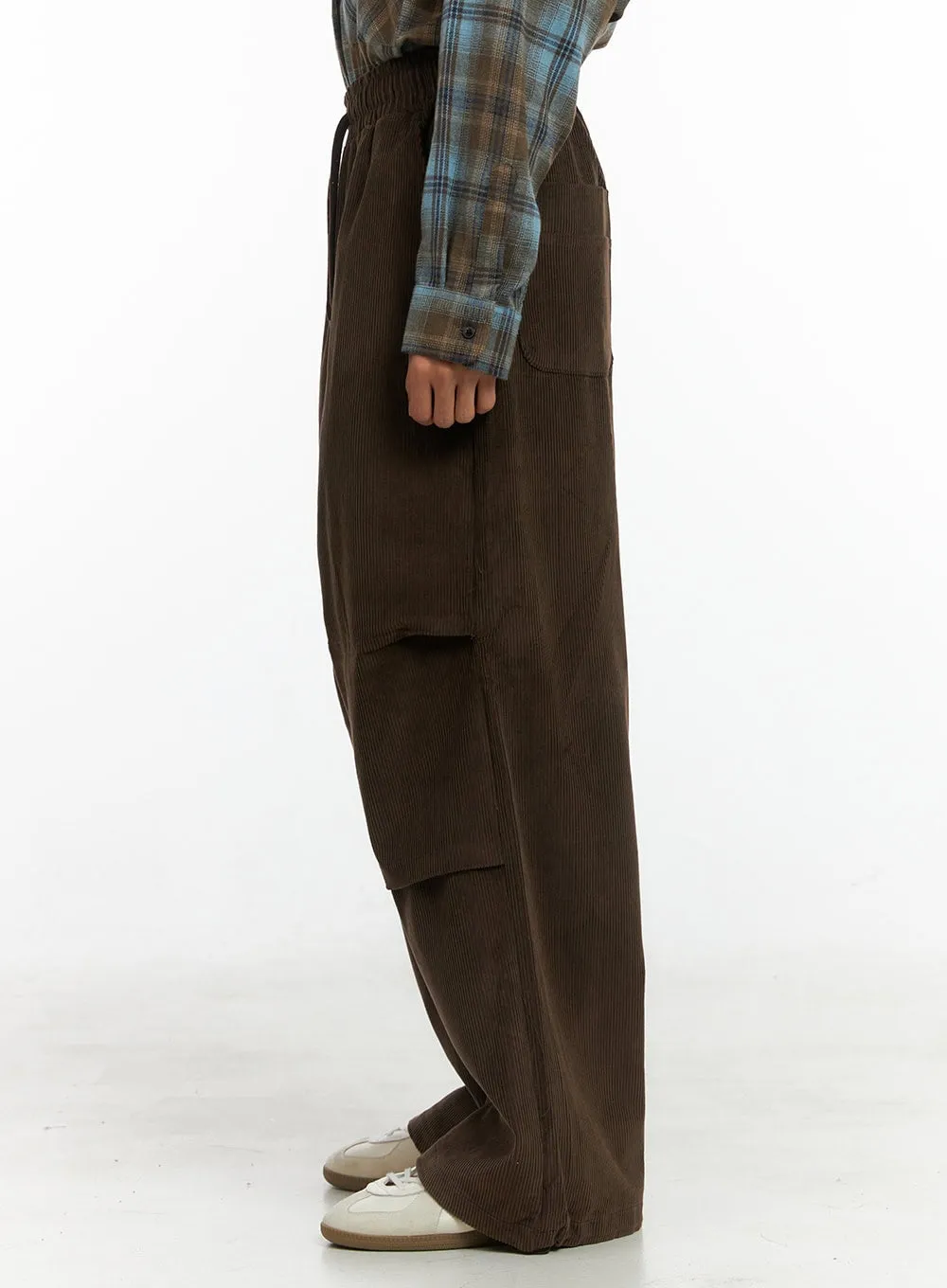 Men's Corduroy Pintuck Parachute Pants (Brown) IS419