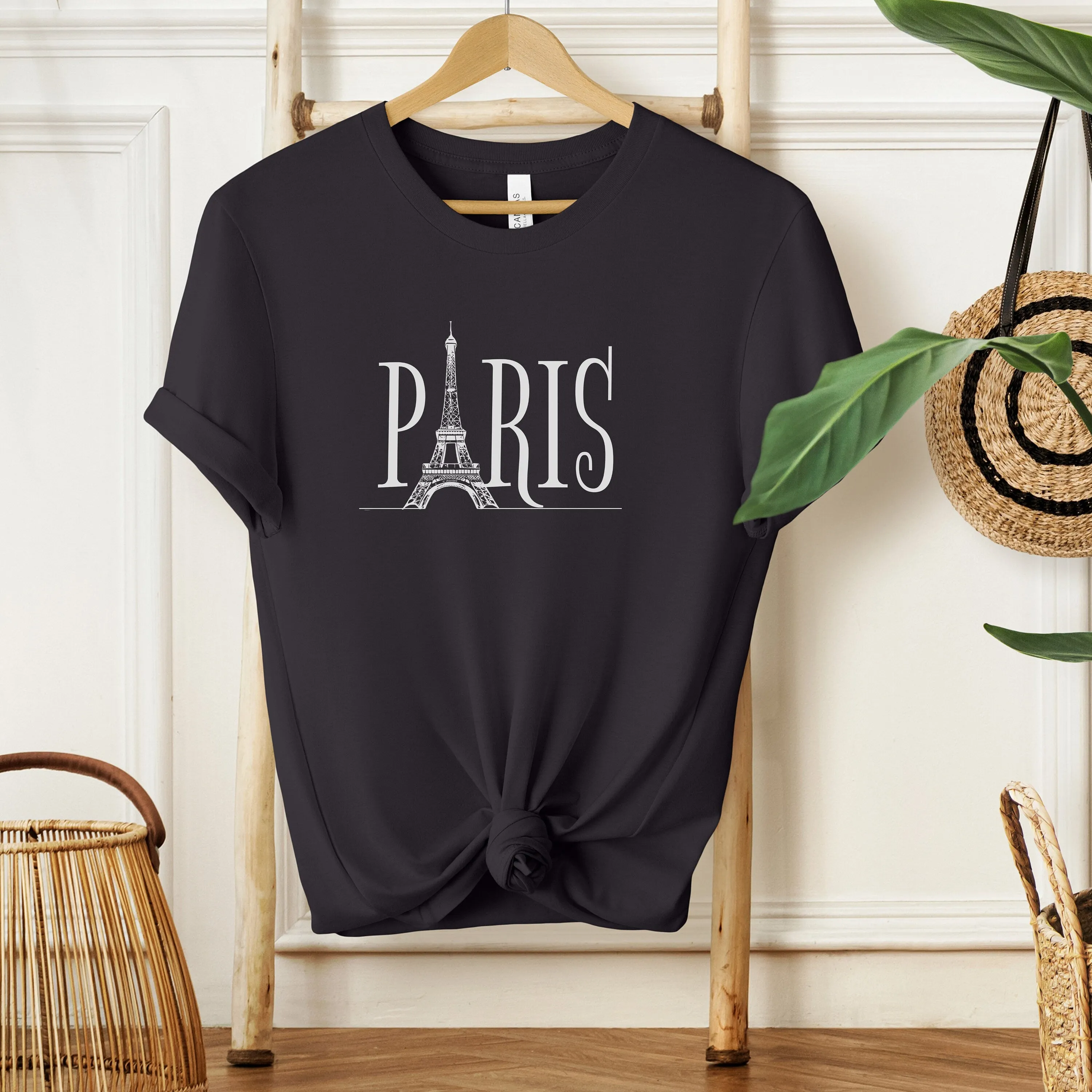 Paris Eiffel Tower Graphic Tee, Classic Parisian Landmark T-Shirt, Chic Travel Shirt, Paris Lover