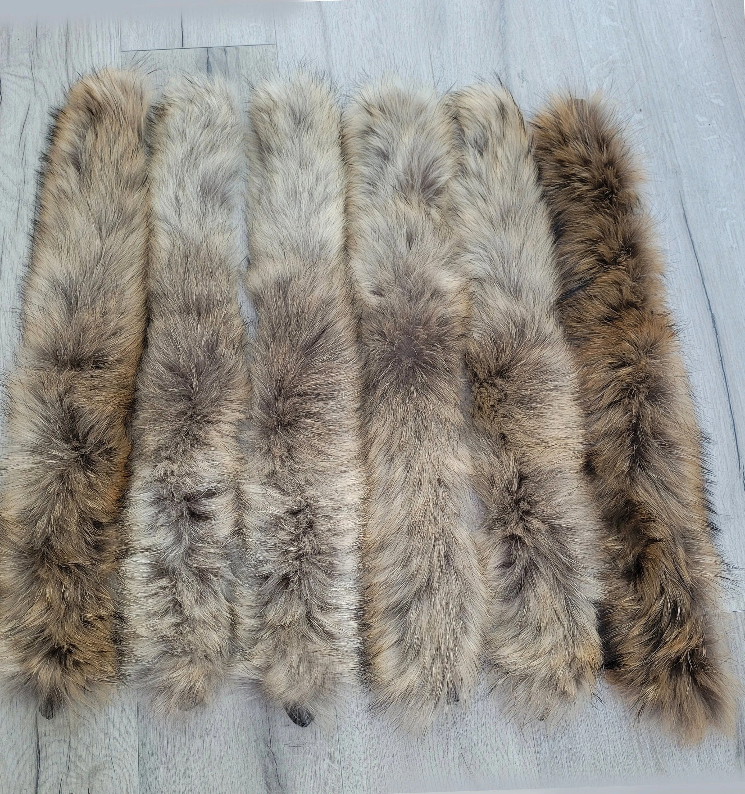 READY to SHIP, 70-80 X2 cm Real Raccoon Fur Collar, Fur Trim for Hoodies, Raccoon Fur Collar, Fur Scarf, Fur Ruff, Raccoon Fur Hood