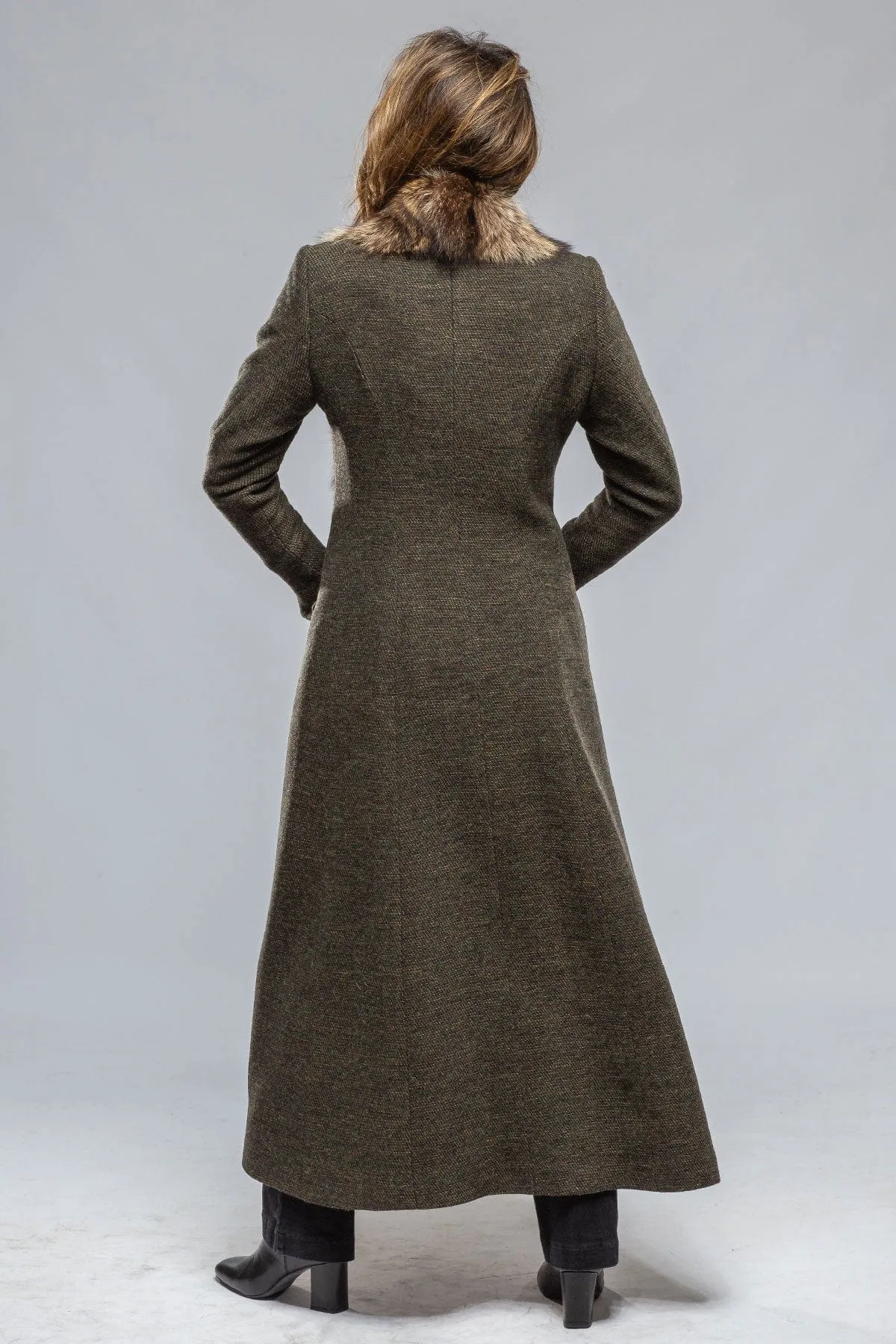 St. Petersburg Long Fur Trimmed Coat In Tweed